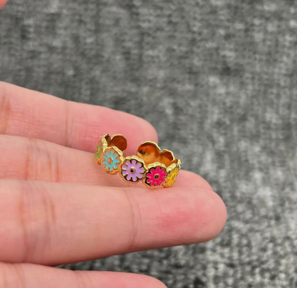 Colored Daisy Ring
