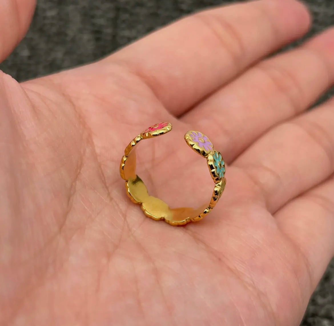Colored Daisy Ring
