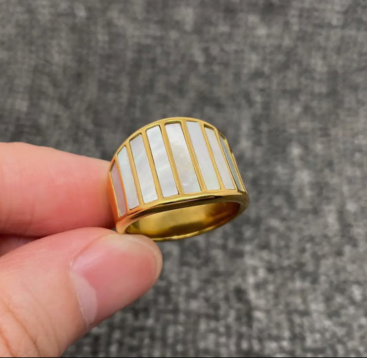 Bar Shell Ring